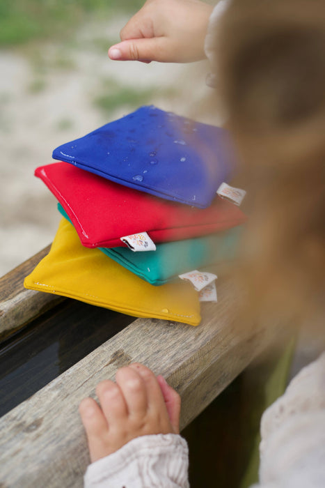 Pit & Play - Regenbogen Sensorik-Säckchen – Wasserabweisend